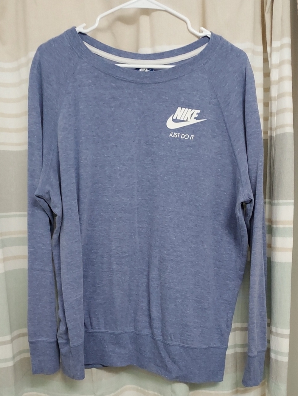 Nike Women's Lilac Scoop Crewneck Longsleeve Tee Shirt